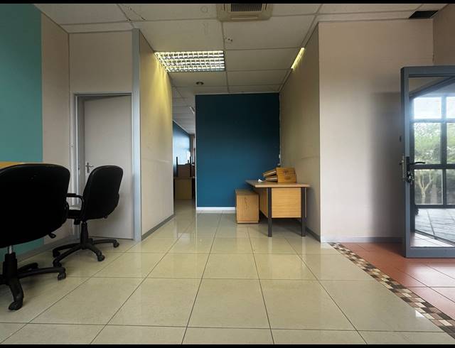 150M² OFFICE TO LET IN SHERWOOD